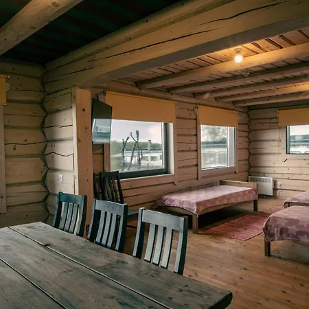 Kotkapesa Chalet