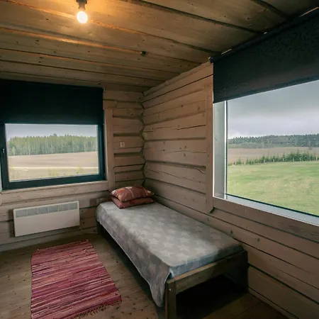 Kotkapesa Chalet *