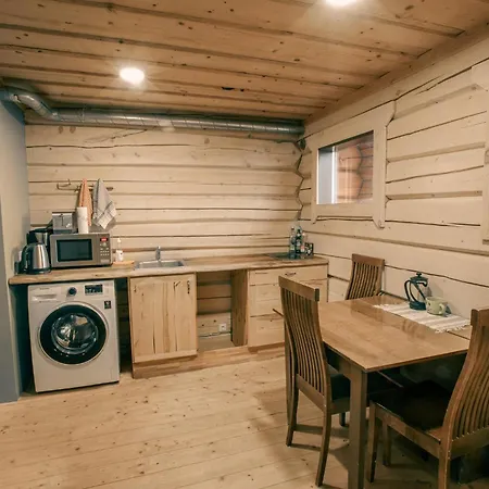 Kotkapesa Chalet